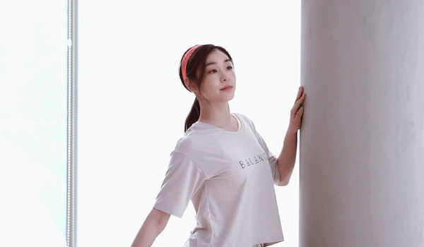 김연아 뉴발란스 .gif - 인스티즈(instiz, 音思提资) 스포츠 [스포츠] 김연아 뉴발란스 .gif