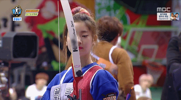 [트와이스] 아육대 카메라에다 잔망떠는 다현이 | 인스티즈