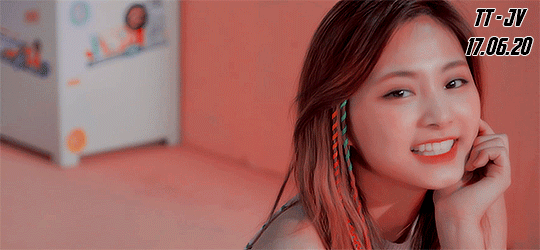 활동곡별로 보는 트와이스 쯔위.gif | 인스티즈