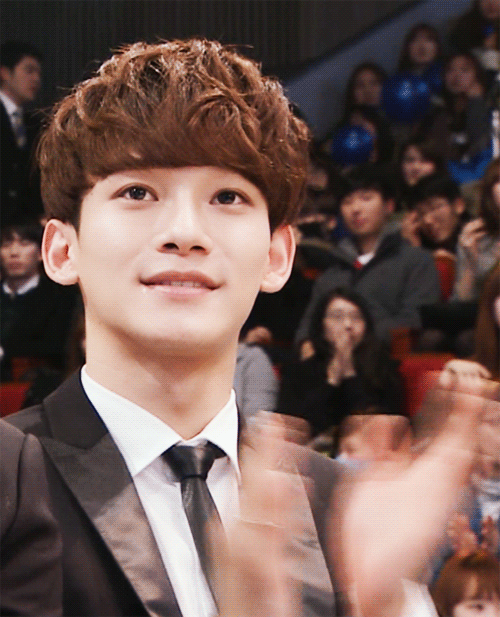 입꼬리가 유명한 남자연예인들 | 인스티즈