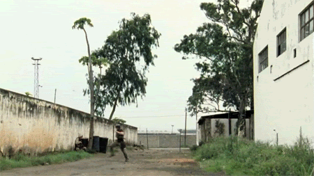 전쟁 영화를 너무 많이 본 기자의 위엄 | 인스티즈