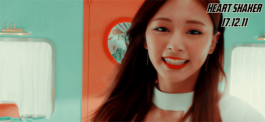 활동곡별로 보는 트와이스 쯔위.gif | 인스티즈