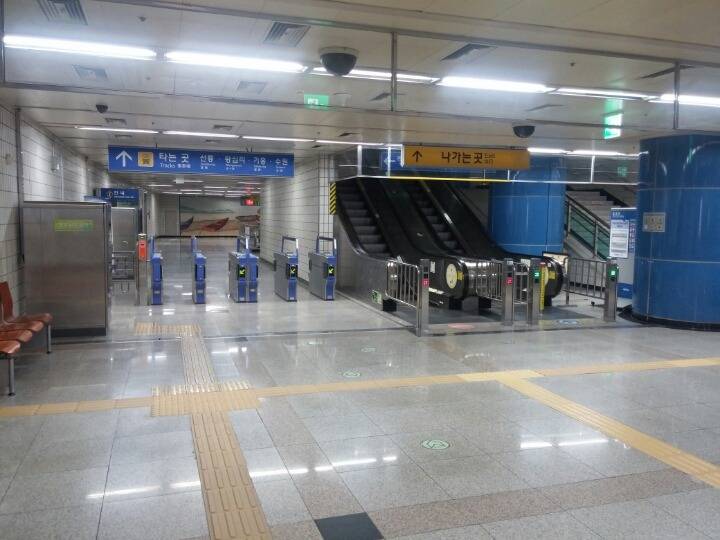 강남구 최고의유령역이라 불리는 구룡역을 가보았다 | 인스티즈