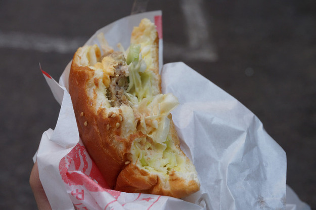 호불호 갈리는 빵집 햄버거.jpg | 인스티즈