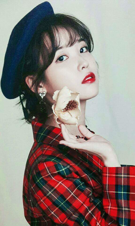 베레모쓴 아이유.jpg | 인스티즈