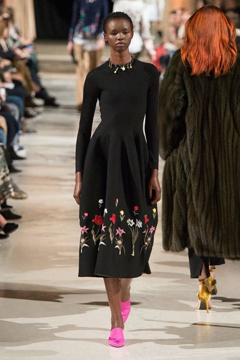 2018 F/W 오스카 드 라 렌타 컬렉션 (최소라) | 인스티즈