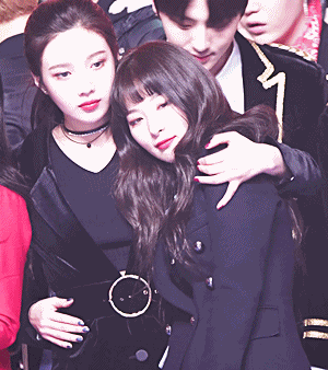 [레드벨벳] 무대위에서 카리스마가 사라진 곰.jpgif | 인스티즈