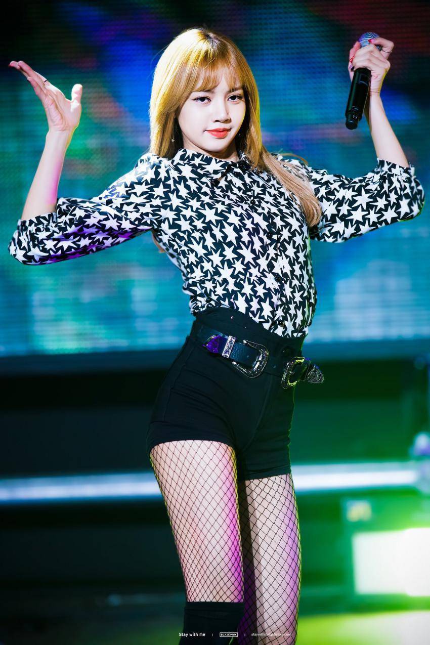 태국 출신 여자아이돌 블랙핑크 리사 | 인스티즈