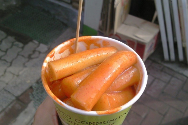 [떡볶이] 하교길에 먹어야 제맛인 500원짜리 컵떡볶이!!ㅠㅠㅠㅠㅠㅠㅠㅠ | 인스티즈