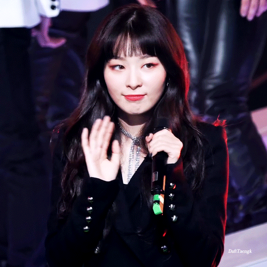 [레드벨벳] 무대위에서 카리스마가 사라진 곰.jpgif | 인스티즈