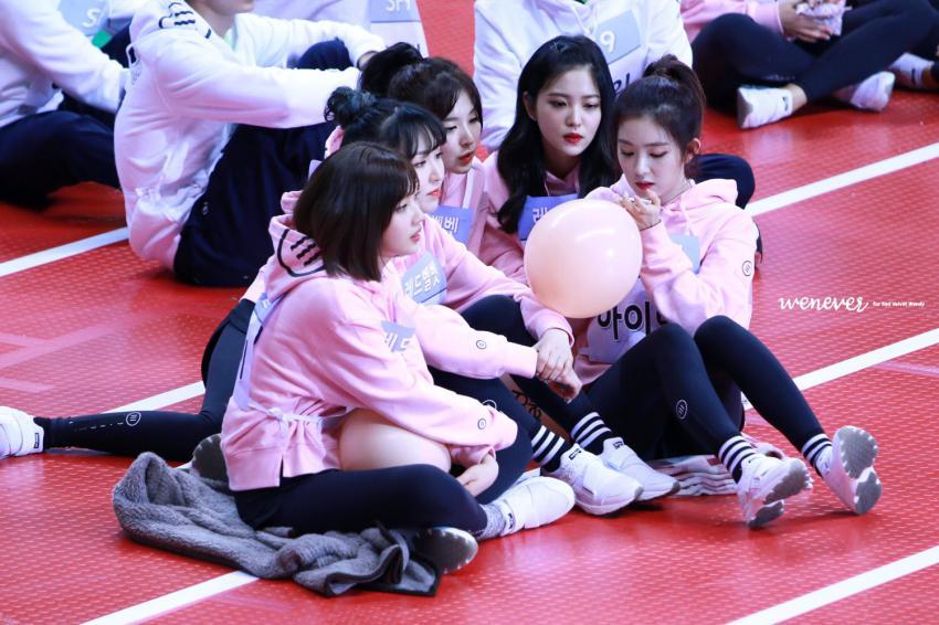 역장님 된 기념 레드벨벳 | 인스티즈