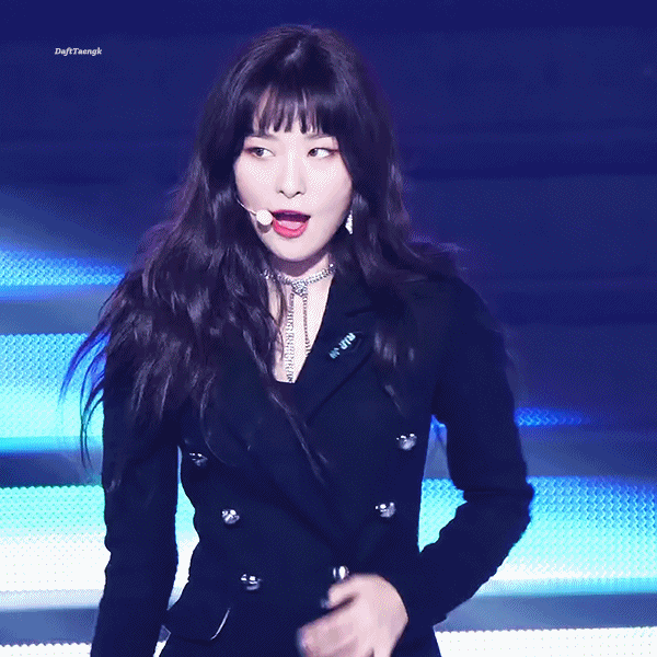 [레드벨벳] 무대위에서 카리스마가 사라진 곰.jpgif | 인스티즈