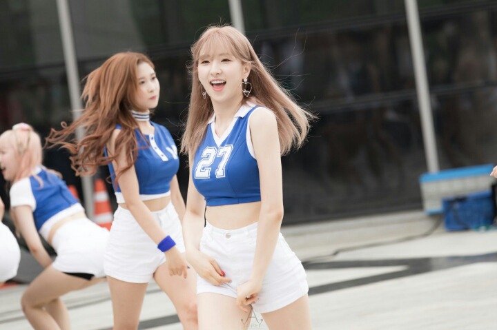 밖에서 새가 기분좋게 울어서 우주소녀 은서 | 인스티즈