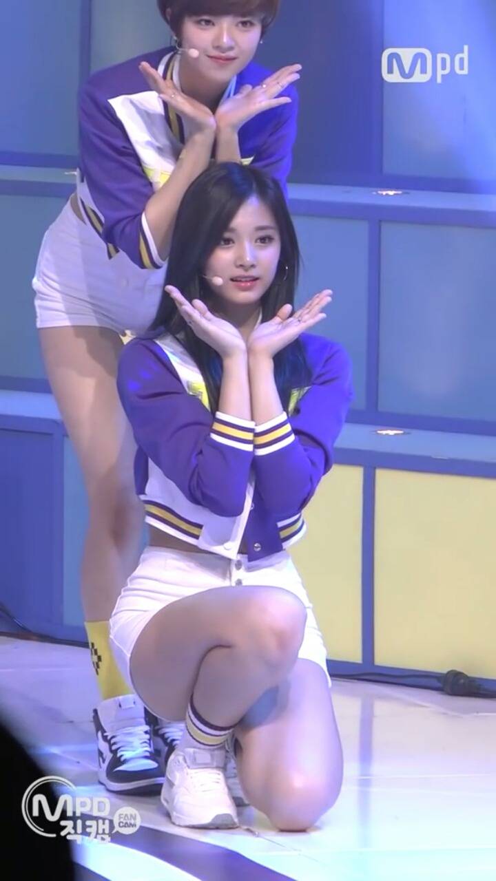 트와이스 정연의 비율과 다리라인 | 인스티즈