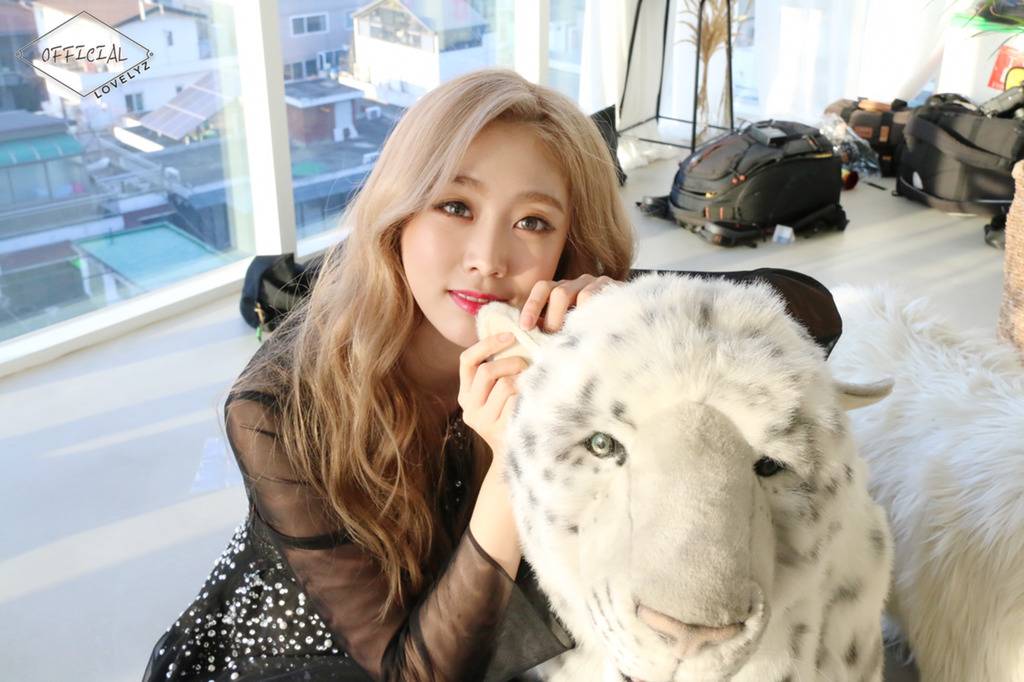 [러블리즈] 연휴기간에도 업로드를 이어나갈 생각이라서 지수 | 인스티즈