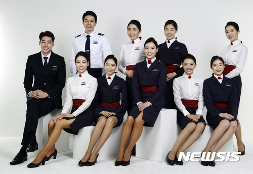 다음 항공사중 가장 유니폼이 이쁜 항공사는?? | 인스티즈