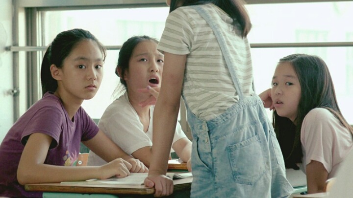 한국의 고레에다 히로카즈 라는 평을 받은 윤가은 감독의 장편 데뷔작 영화 [우리들] | 인스티즈