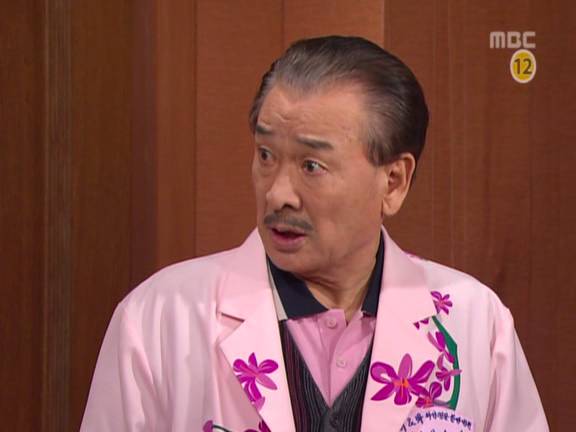 [거침없이하이킥] 순재에게 똥침당한 효자 준하.jpg | 인스티즈