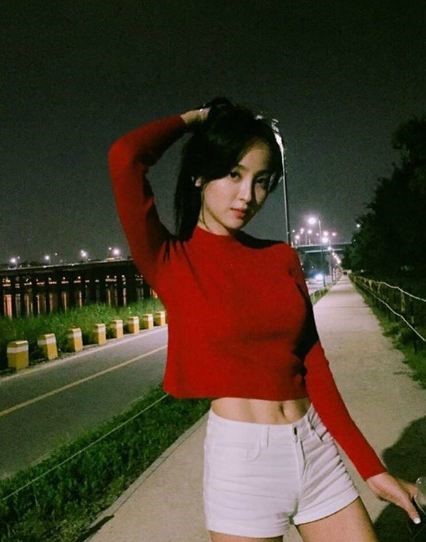 배우 정혜성 사복 | 인스티즈