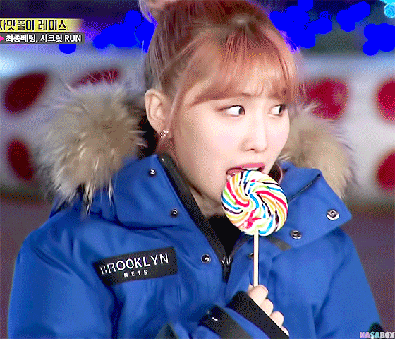 사탕 먹는 모모.gif | 인스티즈