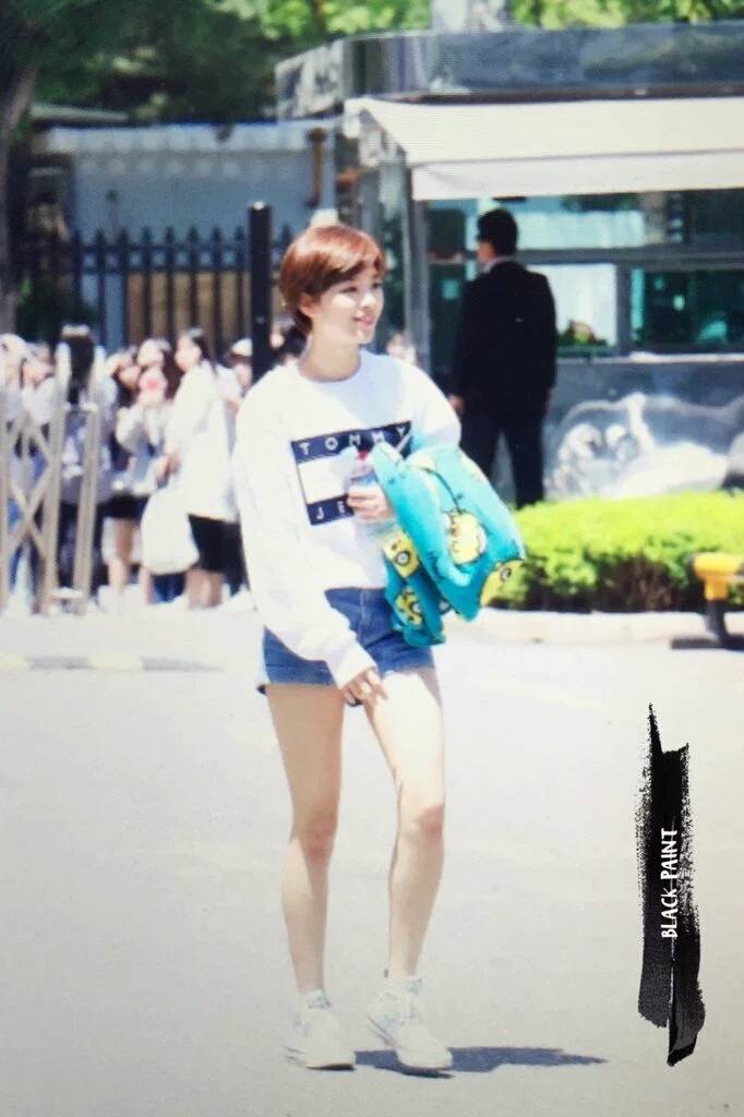 트와이스 정연의 비율과 다리라인 | 인스티즈