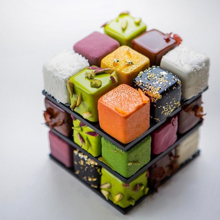 맛이 궁금한 루빅 큐브 케이크.jpg | 인스티즈