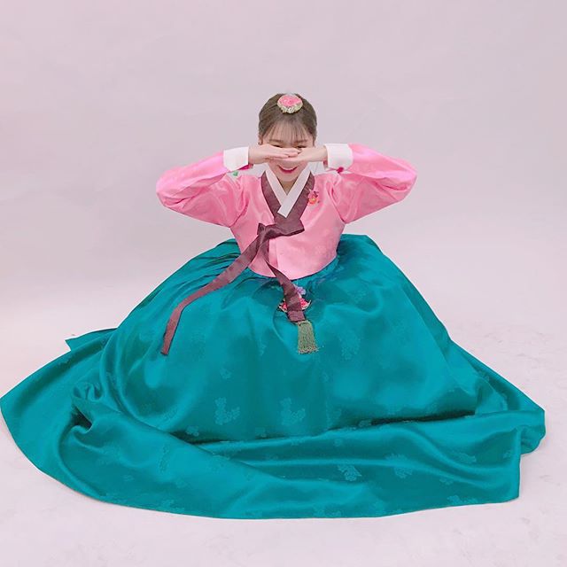 한복 입은 에이핑크 고화질사진.jpg | 인스티즈
