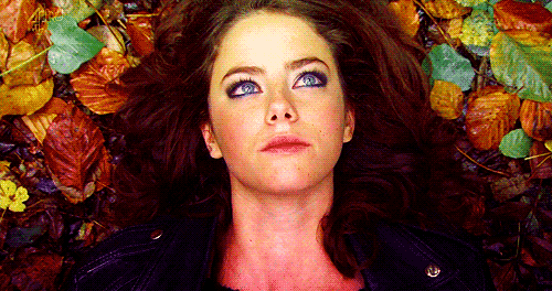 눈 속에 우주를 담고 있는 카야 스코델라리오.jpgif | 인스티즈