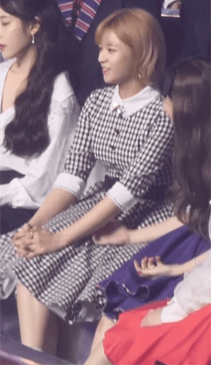 아이유 덕후 트와이스 .gif | 인스티즈