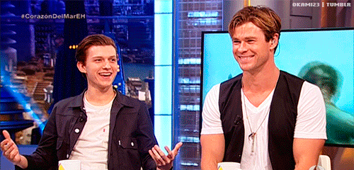 뉴 스파이더맨한테 질린듯한 마블 형아들ㅋㅋㅋㅋㅋ(feat.애새끼) ㅅㅍㅈㅇ | 인스티즈