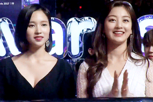 오늘자 트와이스 97즈 미모 ..gif | 인스티즈