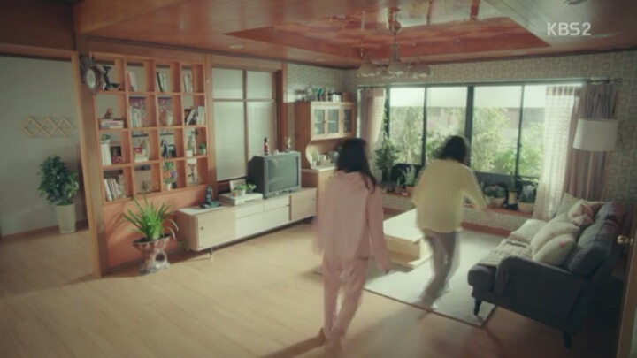 [고백부부] 타임슬립으로 과거로 돌아와 엄마 만나 폭풍오열하는 마진주 (눈물주의) | 인스티즈