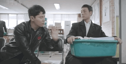 [슬기로운감빵생활] 여기가 인생의 끝은 아니..겠죠?.gif | 인스티즈