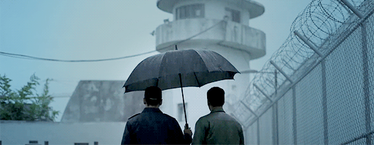 [슬기로운감빵생활] 여기가 인생의 끝은 아니..겠죠?.gif | 인스티즈