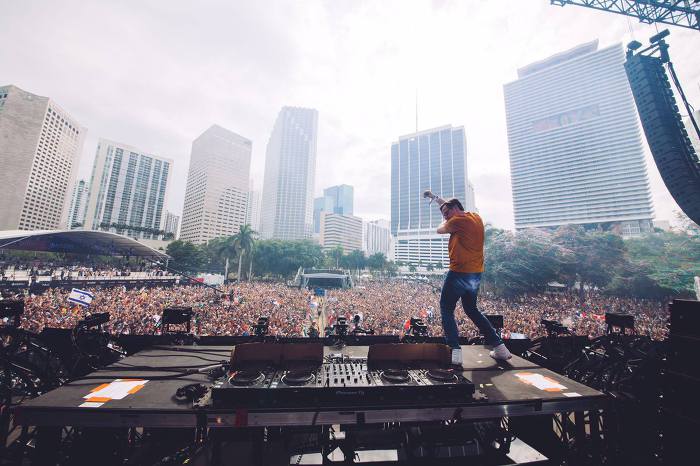 유쾌한 에너지를 가진 DJ Martin Solveig ♬ | 인스티즈