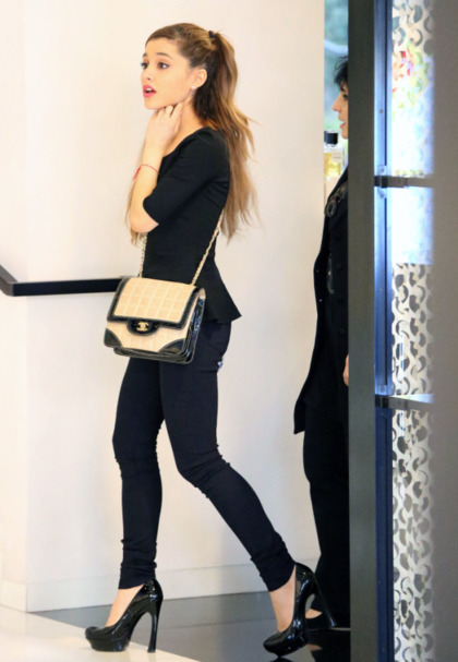 아리아나 그란데 스타일 LOOK BOOK | 인스티즈