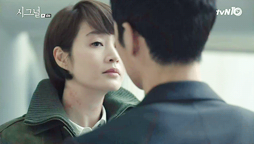 시그널이 공중파였다면 강제로 포텐셜 터졌을 러브라인.jpg | 인스티즈