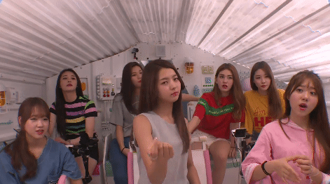 [ioi] 최유정 뱅뱅 퍼포먼스 임나영 돌부처 버전.gif | 인스티즈