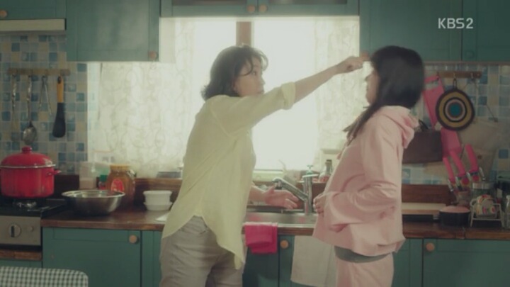 [고백부부] 타임슬립으로 과거로 돌아와 엄마 만나 폭풍오열하는 마진주 (눈물주의) | 인스티즈