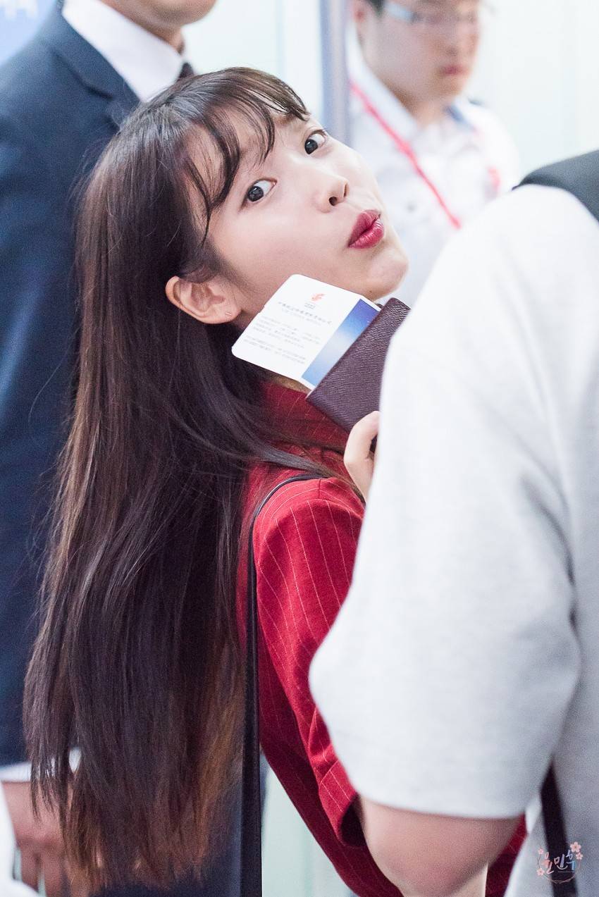 아이유 장발 vs 단발 | 인스티즈