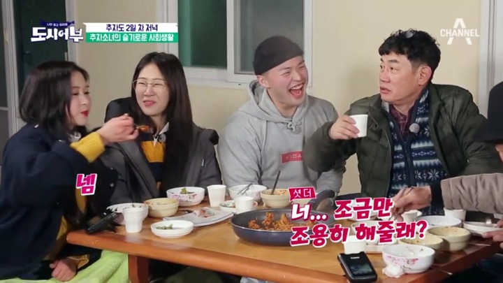 왔다갔다하는 이경규.jpg | 인스티즈