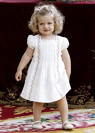 동생 세례식에 참석한 아기 공주들 | 인스티즈