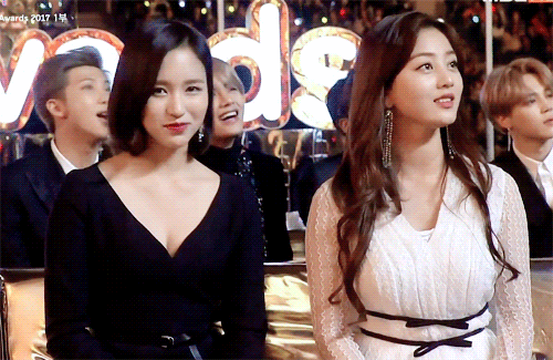 오늘자 트와이스 97즈 미모 ..gif | 인스티즈