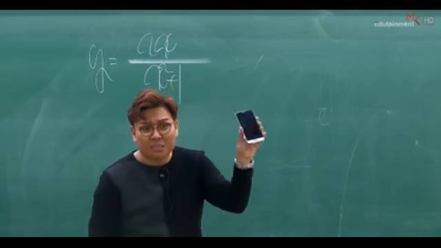 휴대폰을 가장 깨끗하게 쓰는 방법은 보호필름을 벗겨버리는 것이다 | 인스티즈