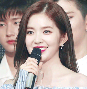 레드벨벳 아이린의 특이한 버릇.gif | 인스티즈