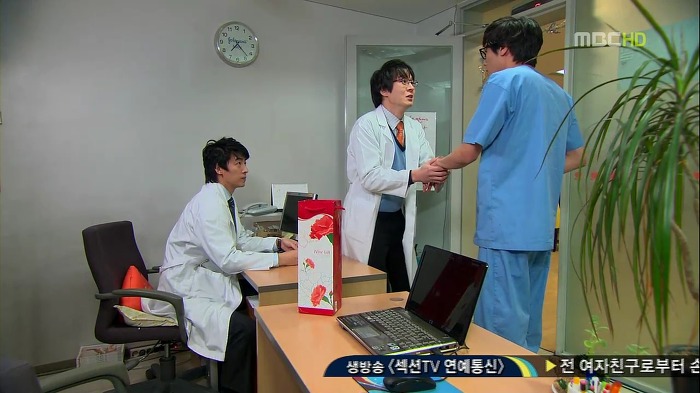 [지붕뚫고하이킥] 어이없는 일의 연속 (목도리 키스신 주의).jpg | 인스티즈