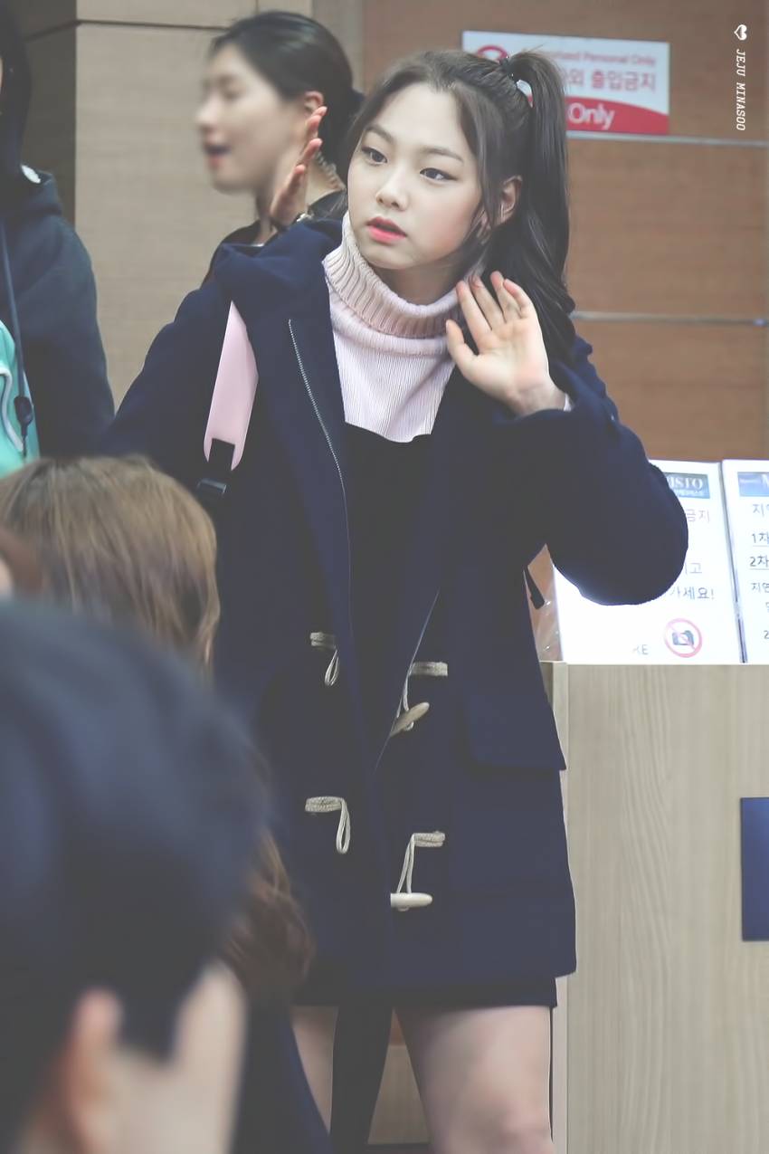 귀여움 으로는 최유정,김소혜와 삼대산맥 이라고 평가 받는 멤버 | 인스티즈