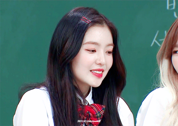 레드벨벳 아이린의 특이한 버릇.gif | 인스티즈