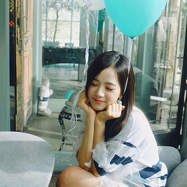 싱그럽게 이쁜 블랙핑크 지수.jpgif | 인스티즈