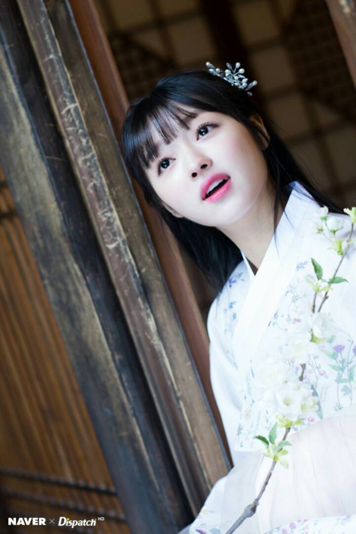 오마이걸 유아 한복 사진 | 인스티즈